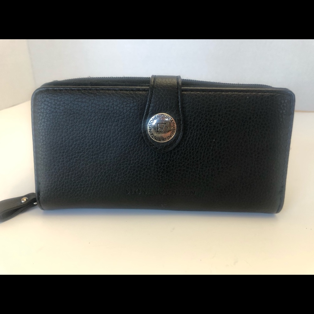 Stone Mountain wallet